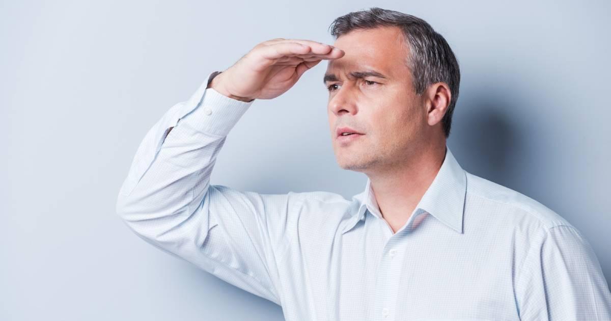 10 مورد از مهمترین و اصلی‌ترین علائم ضعیف شدن چشم