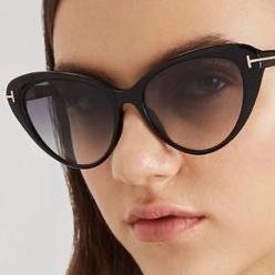 عینک گربه‌ای