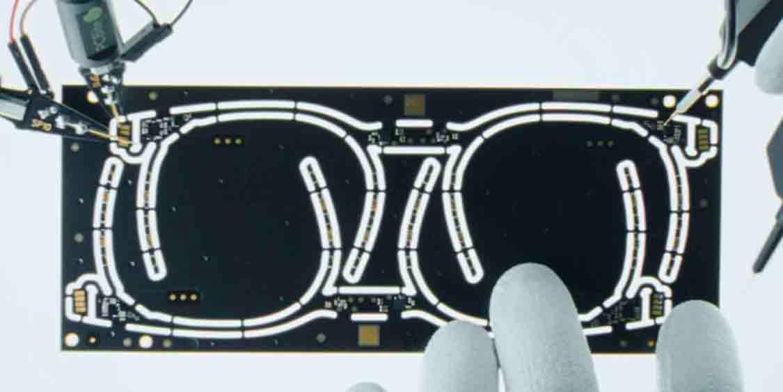 عینک سنتی یا صنعتی؟ یک نوآوری جدید؛ عدسی های الکتریکی با دید هوشمند